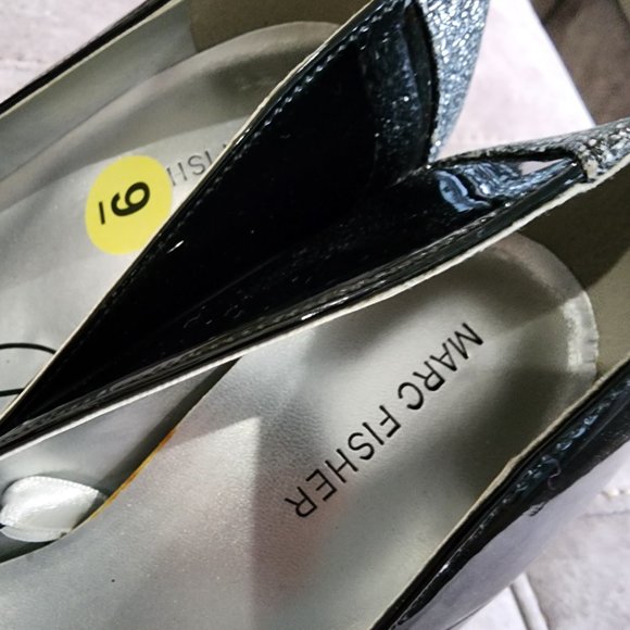 NEW Marc Fisher Black Pointed Toe Glitter Pump Patent Leather Size 9M - Picture 7 of 9